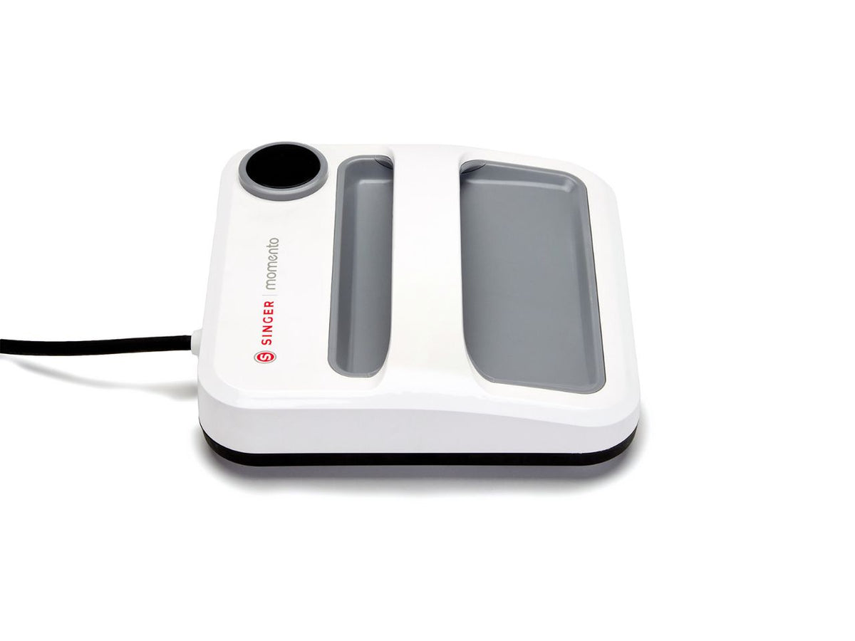 220453104-momento-square-press-side-view