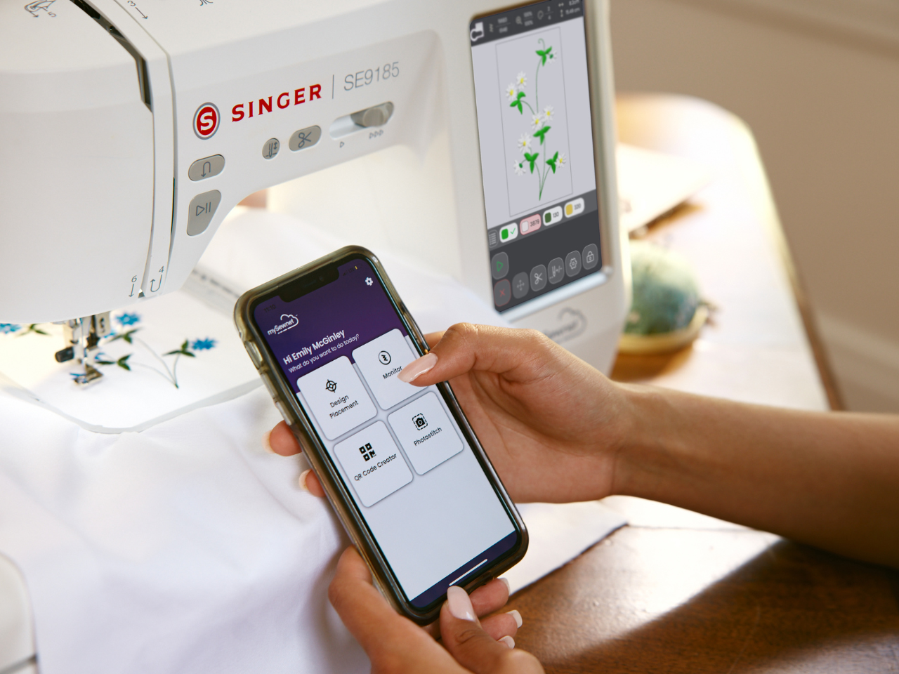 SE9185 SINGER Sewing and Embroidery Machine.