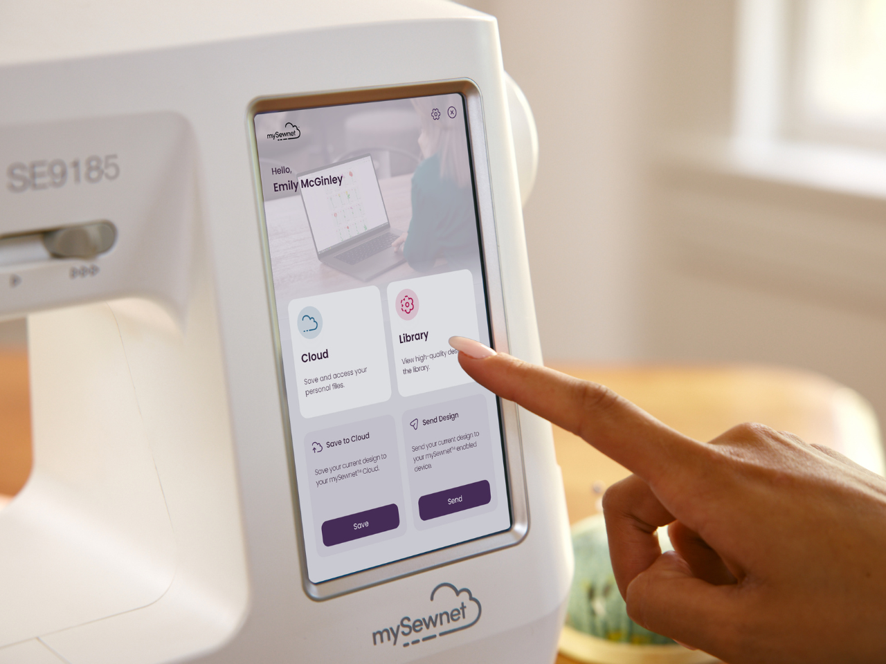 SE9185-machine-singer-touchscreen-image