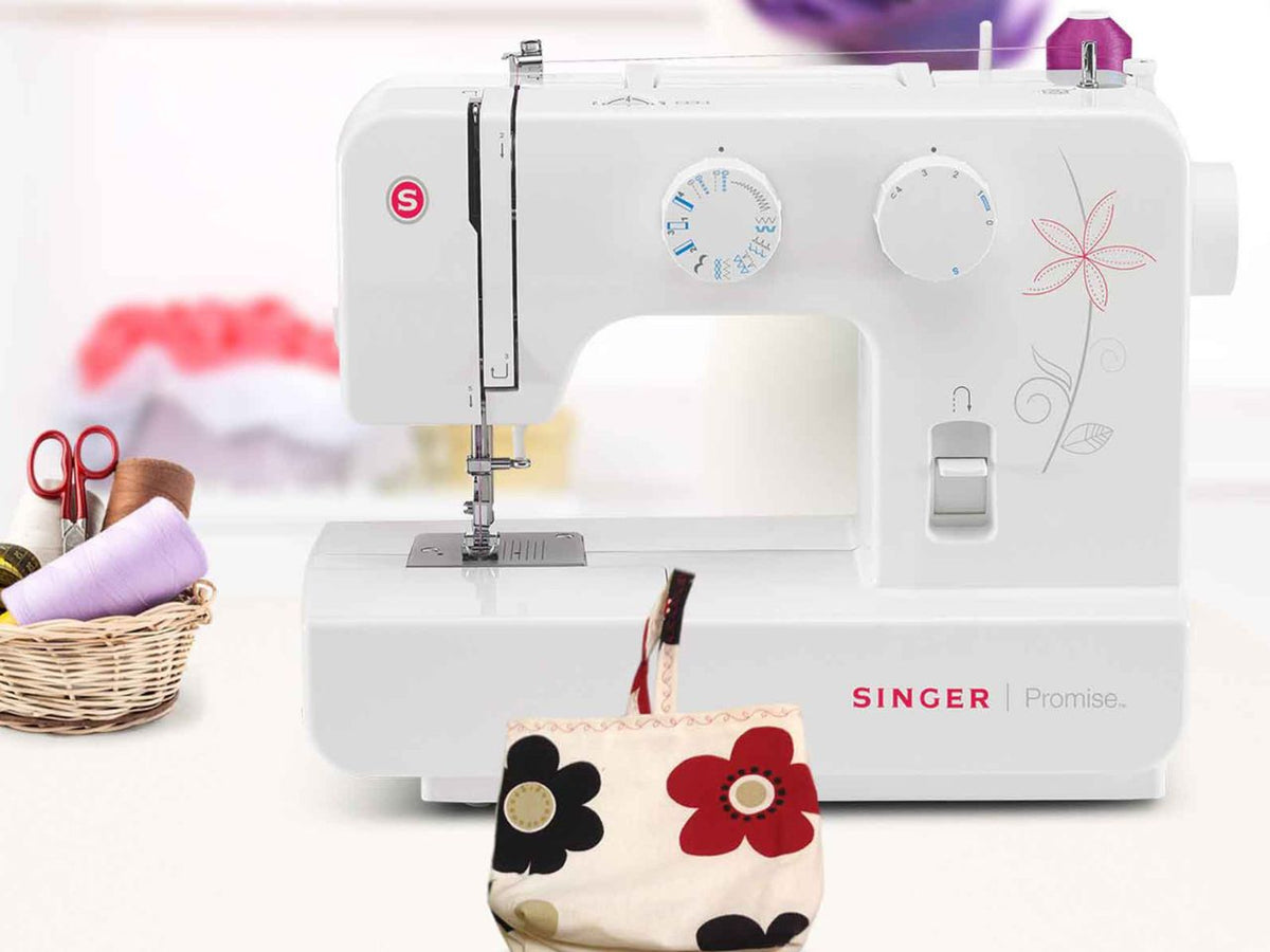 singer-1412-domestic-sewing-machine-on-table