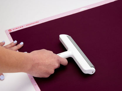 Singer-momento-brayer-in-use