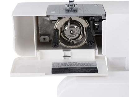 singer-M1605-domestic-sewing-machine-zoomed-in-on-bobbin-case