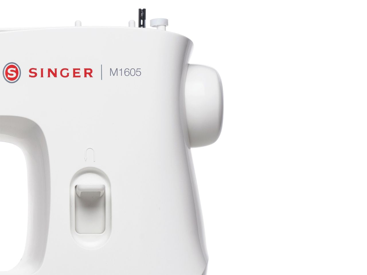 singer-M1605-domestic-sewing-machine-zoomed-in-on-handwheel